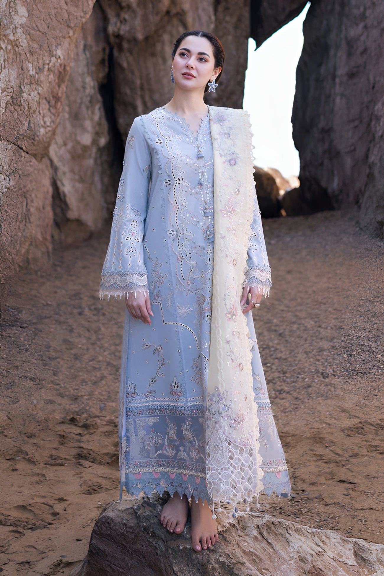 Lawn-3PC Embroidered -1235
