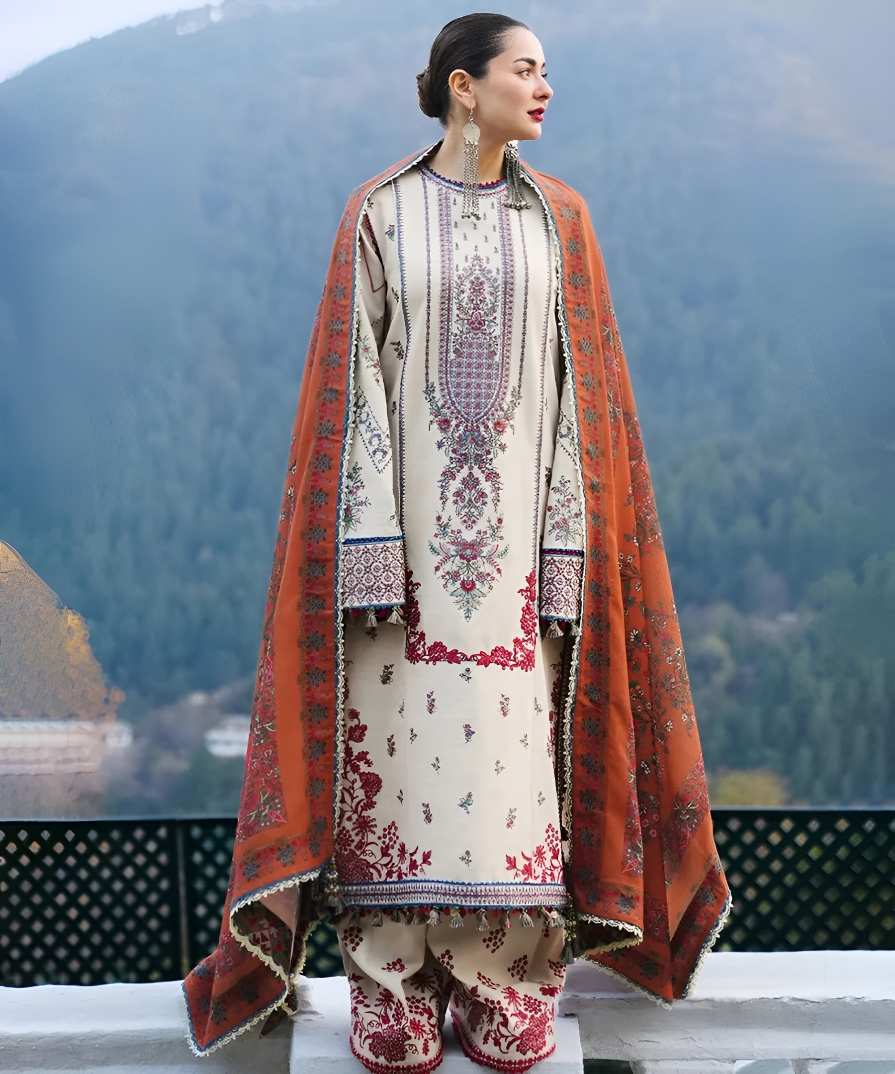 Lawn-3PC Embroidered - 1072