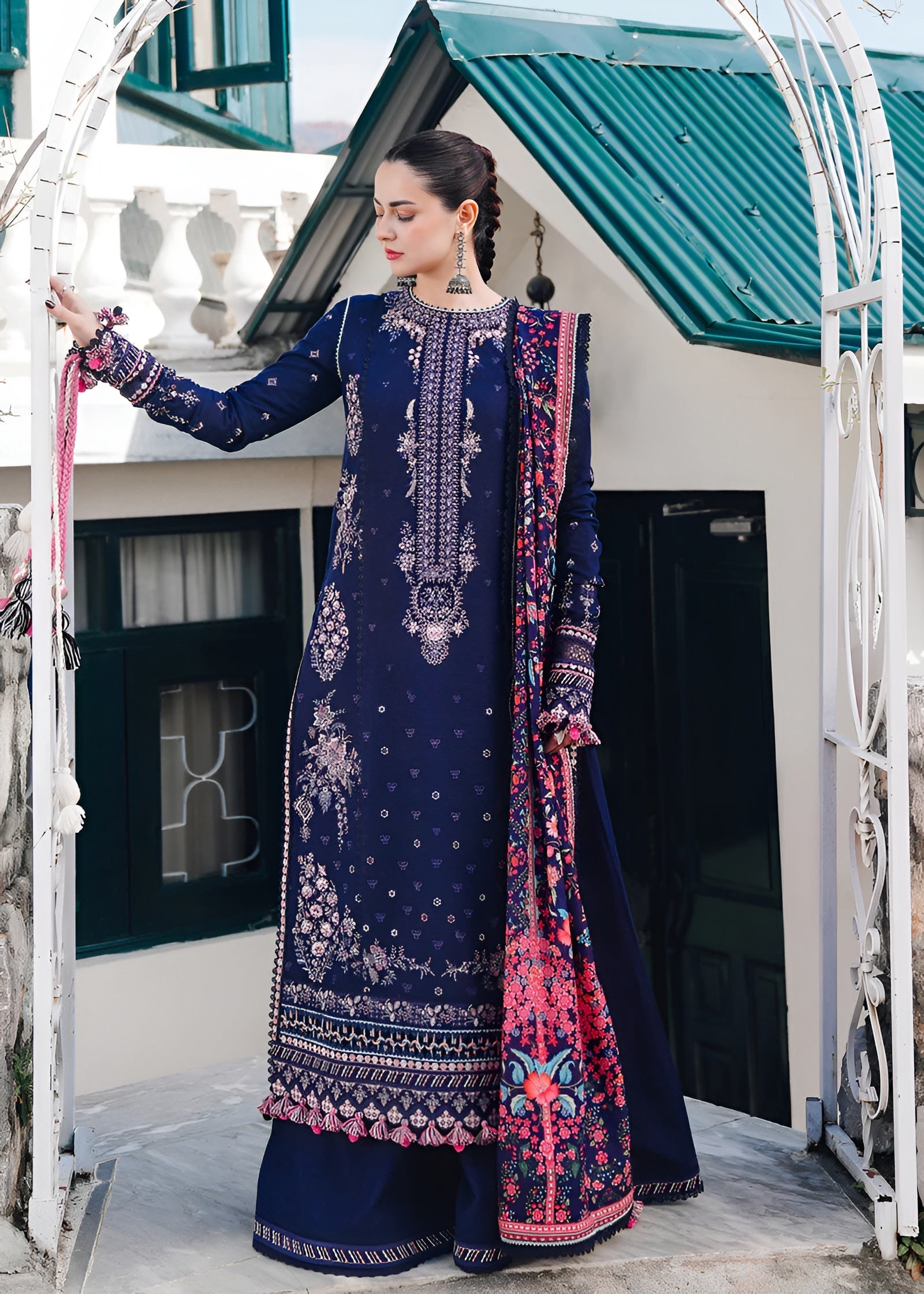 Hussain Rehar Lawn 3-PC Embroidered-1100