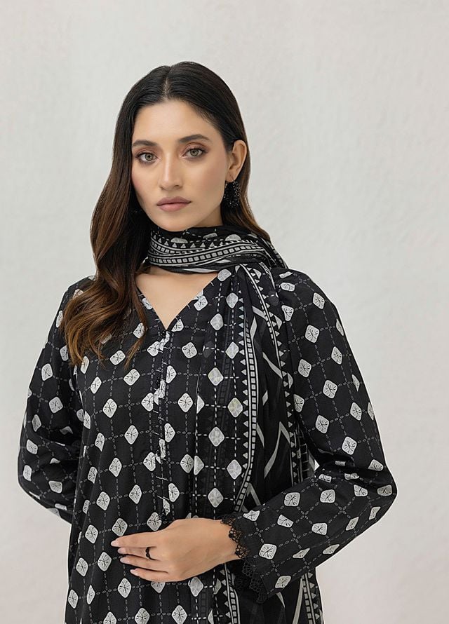 Regalia Textiles Printed Lawn Suits Unstitched 3 Piece RGT25BW D-07 - Summer Collection